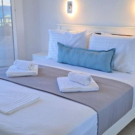 Dinas Inn Piso Livadi Ngoại thất bức ảnh