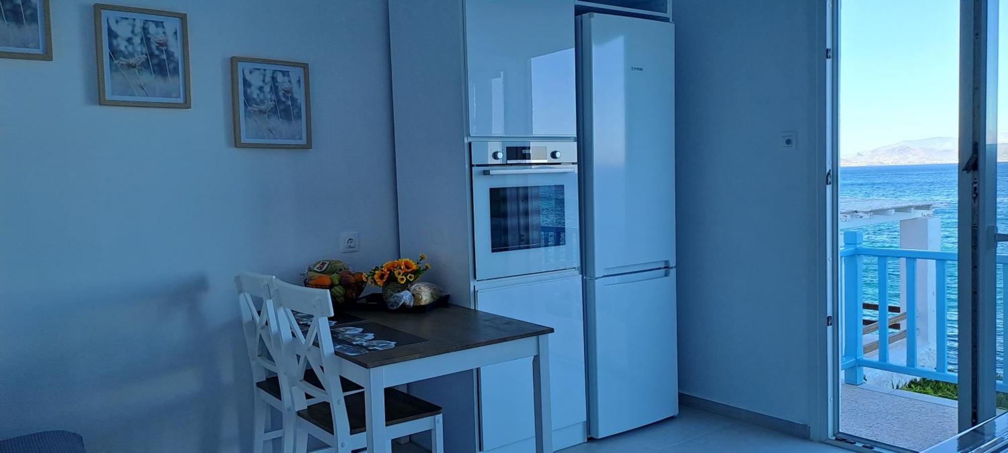 Dinas Inn Piso Livadi Ngoại thất bức ảnh