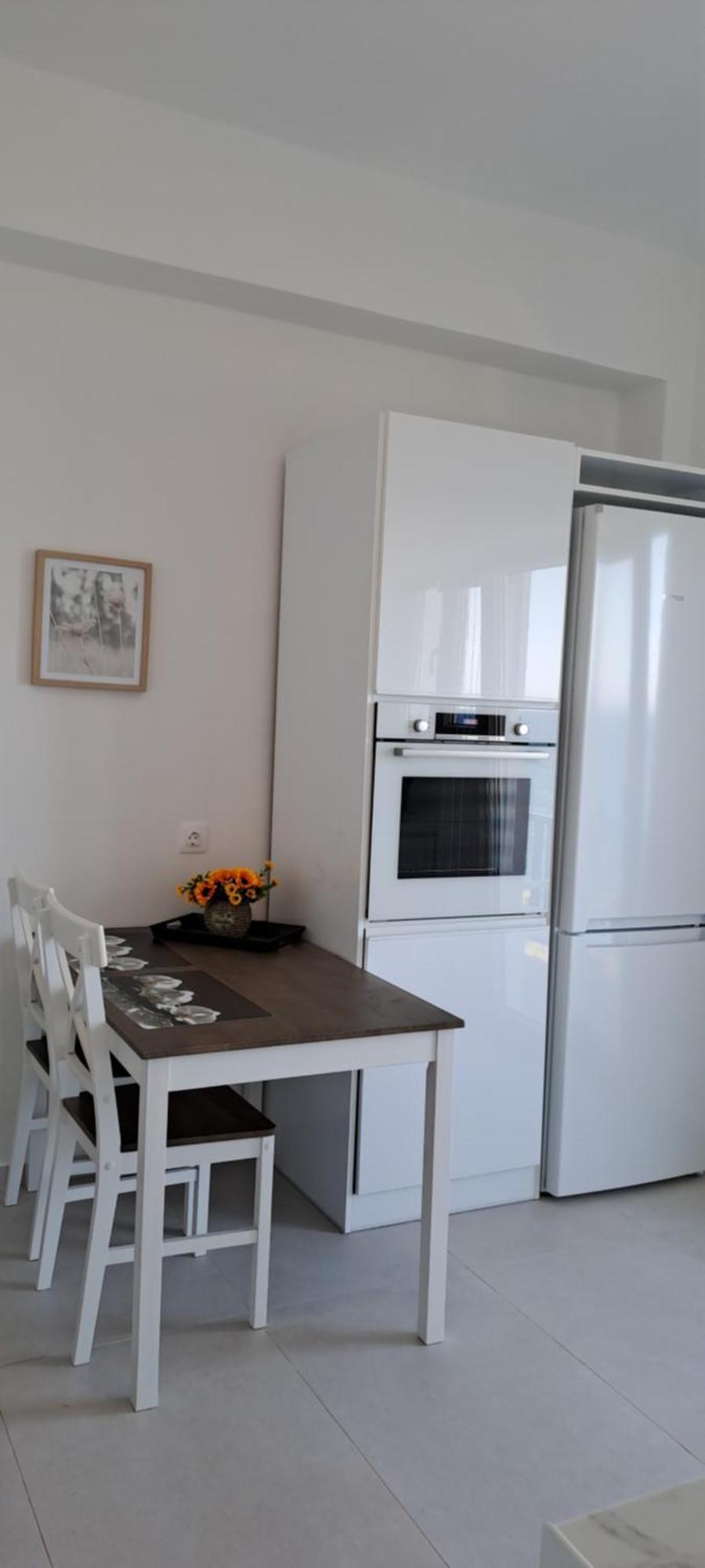 Dinas Inn Piso Livadi Ngoại thất bức ảnh