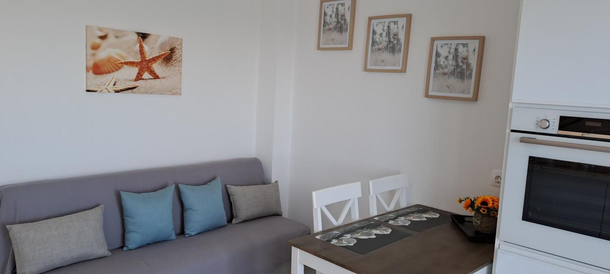 Dinas Inn Piso Livadi Ngoại thất bức ảnh