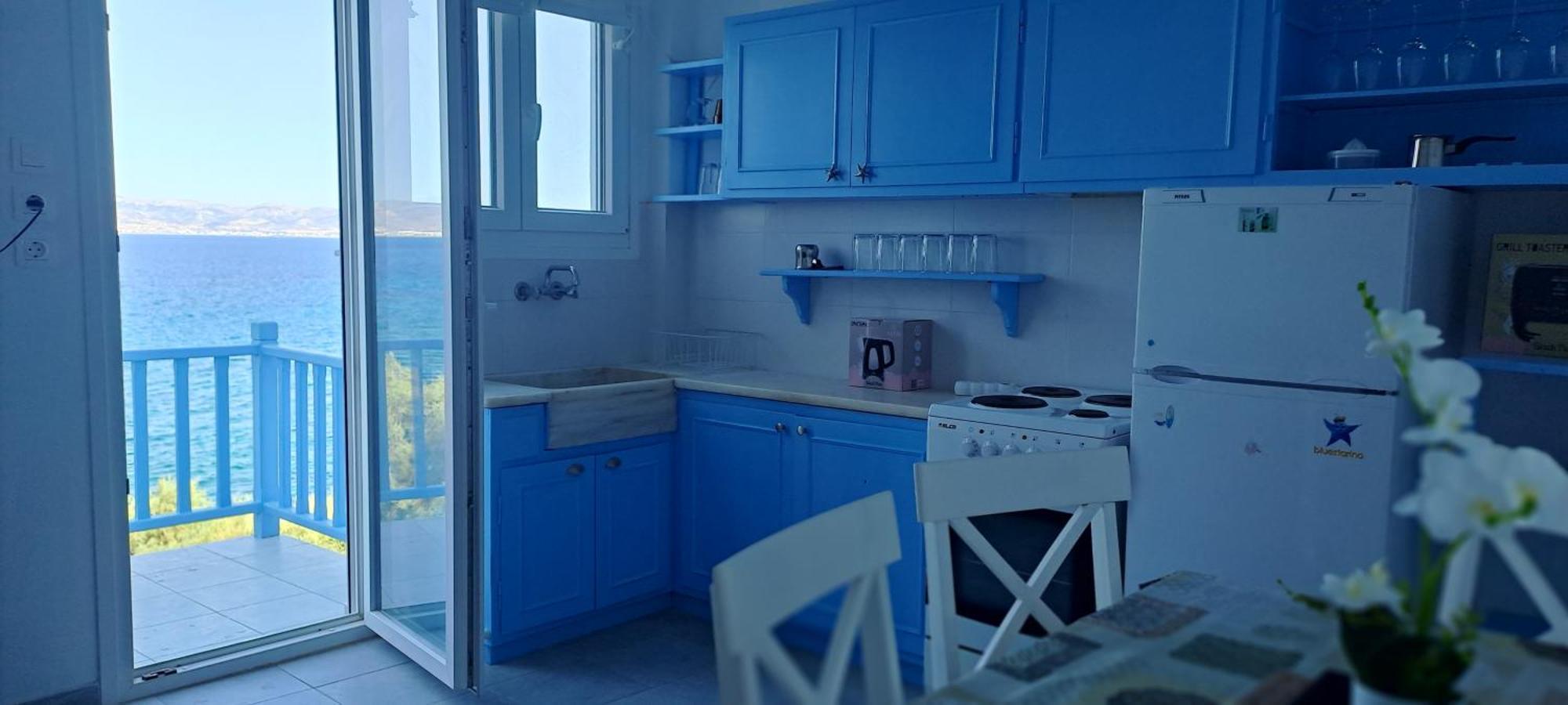 Dinas Inn Piso Livadi Ngoại thất bức ảnh