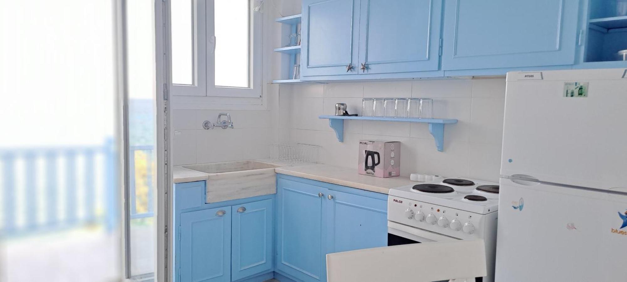Dinas Inn Piso Livadi Ngoại thất bức ảnh